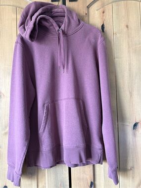 Amazon Essentials Women's Crewneck Hoodie in Dusty Mauve